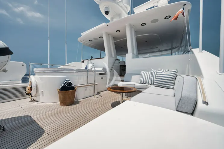 Charter Yacht LEGACY - Westport 112 - 3 Cabins - Nassau - Exumas - Bahamas