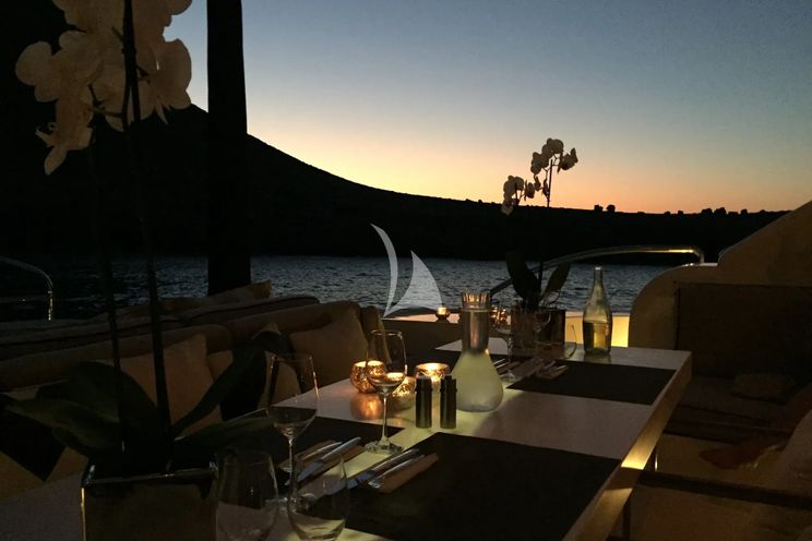 Charter Yacht LEOPARD - Leopard Arno 34m - 5 Cabins - Cannes - St Tropez - Nice - Antibes - French Riviera