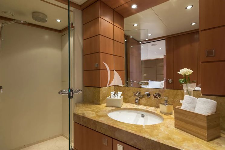 Charter Yacht L`EQUINOX - Heesen 3700 - 5 Cabins - Athens - Mykonos - Paros - Cyclades - Greece
