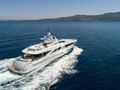 L`EQUINOX Heesen 37m - cruising aft view L`EQUINOX Heesen 37m - cruising aft view