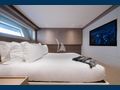 LES BRUXELLOIS Sanlorenzo SD126 VIP cabin bed