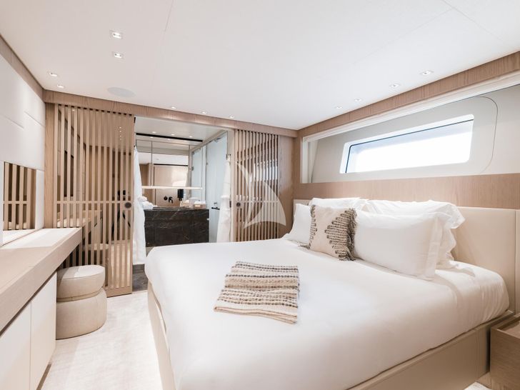 LES BRUXELLOIS Sanlorenzo SD126 - VIP cabin LES BRUXELLOIS Sanlorenzo SD126 - VIP cabin