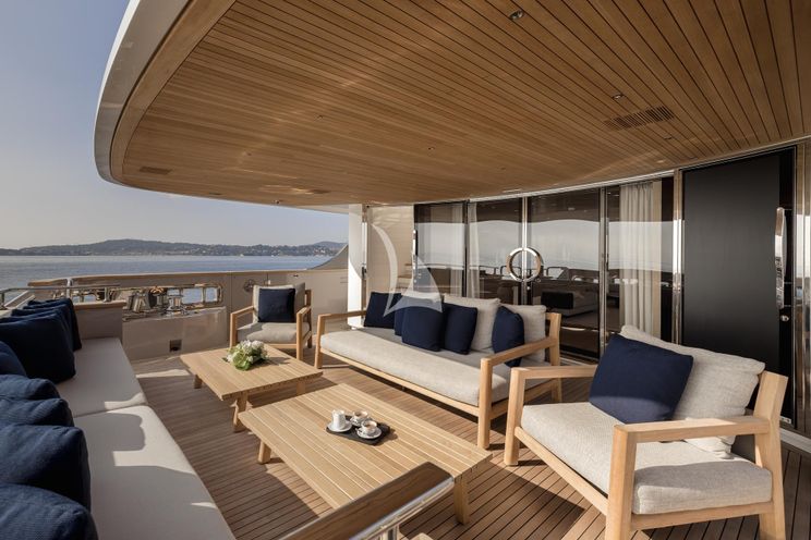 Charter Yacht LES BRUXELLOIS - Sanlorenzo SD126 - 5 Cabins - Cannes - St. Tropez - Nice - Antibes - Monaco - French Riviera