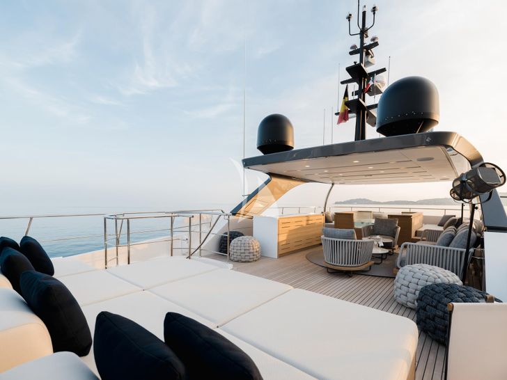 LES BRUXELLOIS Sanlorenzo SD126 - flybridge LES BRUXELLOIS Sanlorenzo SD126 - flybridge