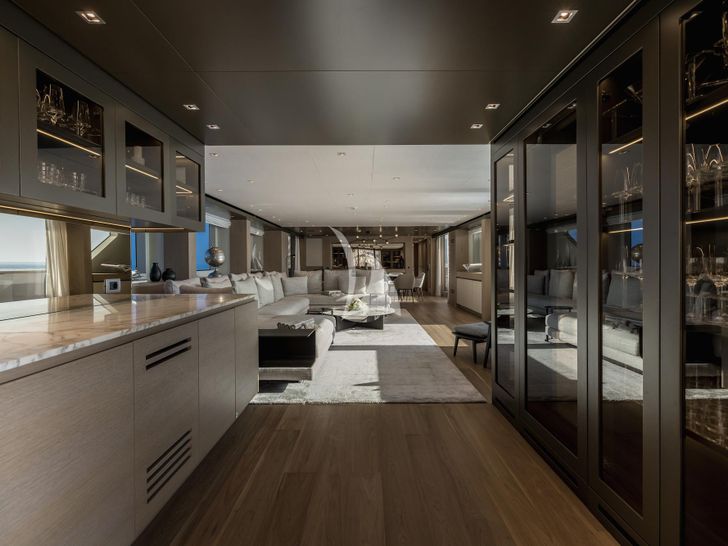 LES BRUXELLOIS Sanlorenzo SD126 - kitchen and saloon LES BRUXELLOIS Sanlorenzo SD126 - kitchen and saloon