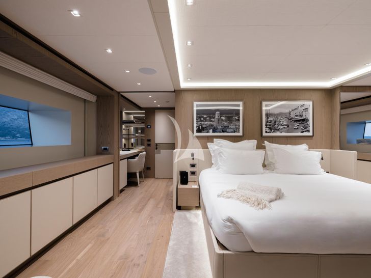 LES BRUXELLOIS Sanlorenzo SD126 - master cabin LES BRUXELLOIS Sanlorenzo SD126 - master cabin