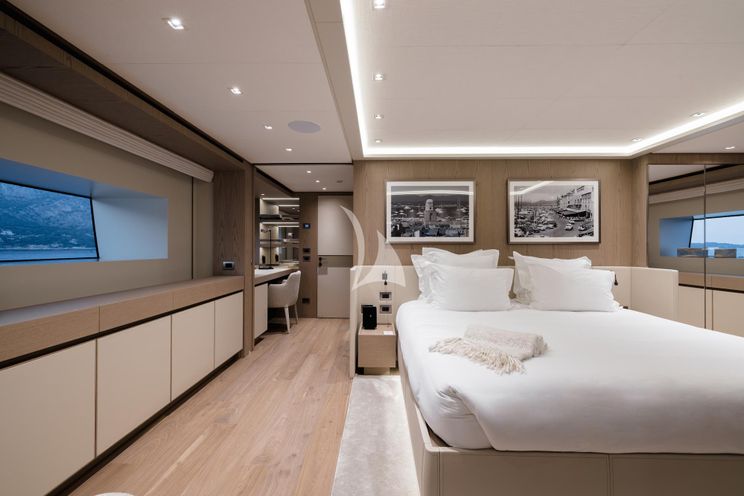 Charter Yacht LES BRUXELLOIS - Sanlorenzo SD126 - 5 Cabins - Cannes - St. Tropez - Nice - Antibes - Monaco - French Riviera