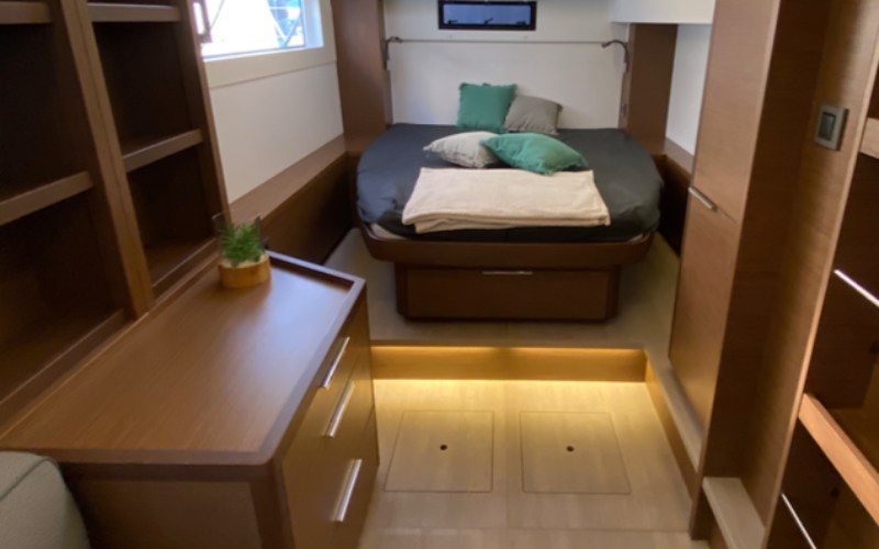 Charter Yacht LES JUMEAUX - Lagoon 46 - 3 Cabins - St Raphael - Cannes - St Tropez - Nice - Antibes - Monaco - French Riviera