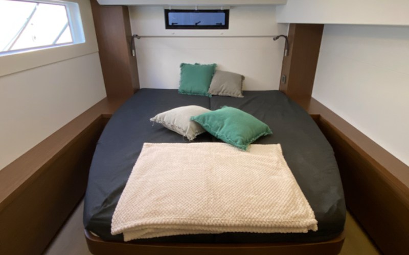 Charter Yacht LES JUMEAUX - Lagoon 46 - 3 Cabins - St Raphael - Cannes - St Tropez - Nice - Antibes - Monaco - French Riviera