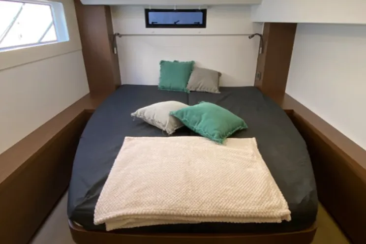 Charter Yacht LES JUMEAUX - Lagoon 46 - 3 Cabins - St Raphael - Cannes - St Tropez - Nice - Antibes - Monaco - French Riviera