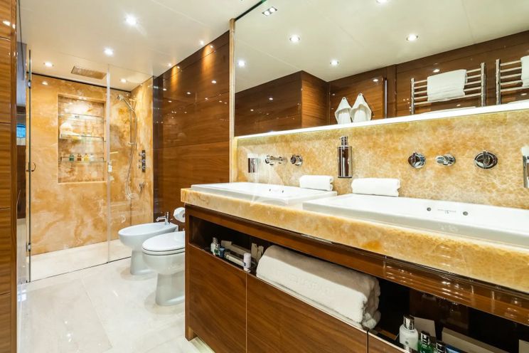 Charter Yacht LE VERSEAU - Princess 40M - 5 Cabins - Athens - Mykonos - Paros - Cyclades - Greece