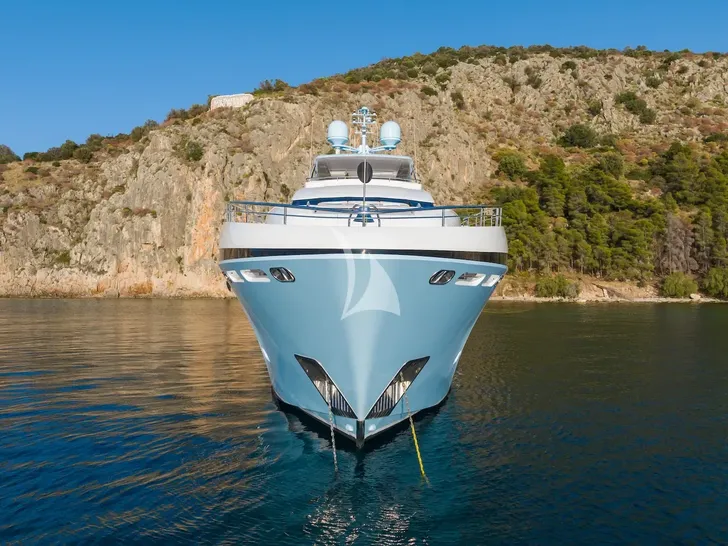 LE VERSEAU Princess 40M - bow LE VERSEAU Princess 40M - bow