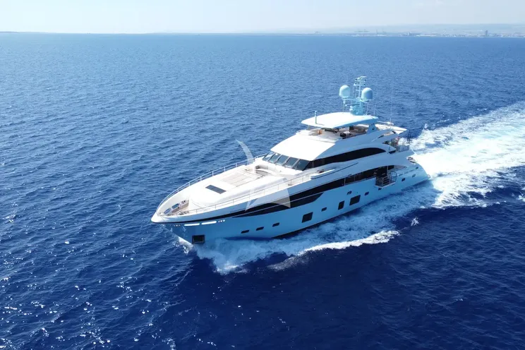 Charter Yacht LE VERSEAU - Princess 40M - 5 Cabins - Athens - Mykonos - Paros - Cyclades - Greece