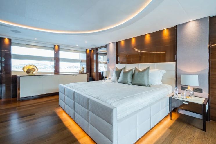 Charter Yacht LE VERSEAU - Princess 40M - 5 Cabins - Athens - Mykonos - Paros - Cyclades - Greece