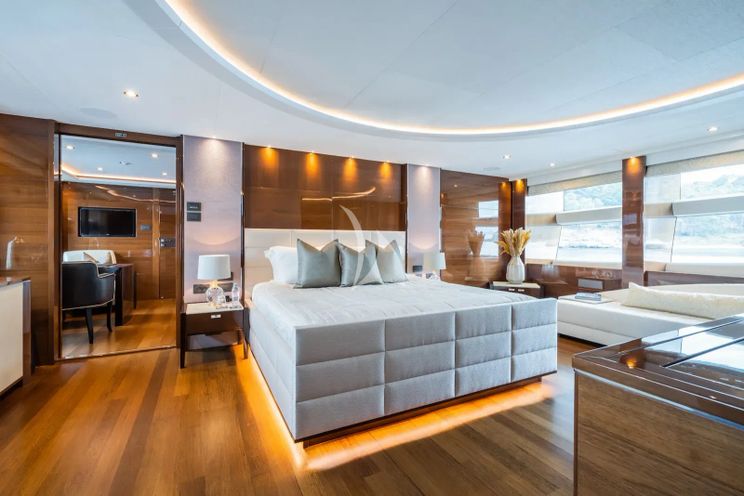 Charter Yacht LE VERSEAU - Princess 40M - 5 Cabins - Athens - Mykonos - Paros - Cyclades - Greece