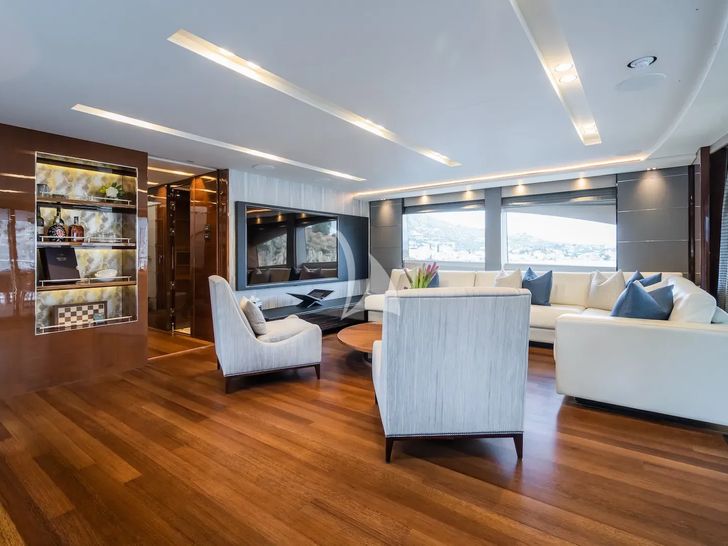 LE VERSEAU Princess 40M - sky lounge LE VERSEAU Princess 40M - sky lounge
