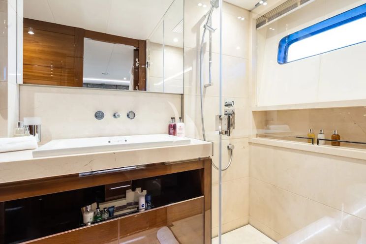 Charter Yacht LE VERSEAU - Princess 40M - 5 Cabins - Athens - Mykonos - Paros - Cyclades - Greece