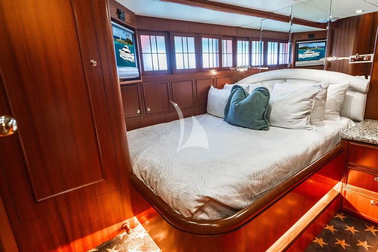 Charter Yacht LEXINGTON - Horizon 25m - 4 Cabins - Nassau - Exumas - Bahamas