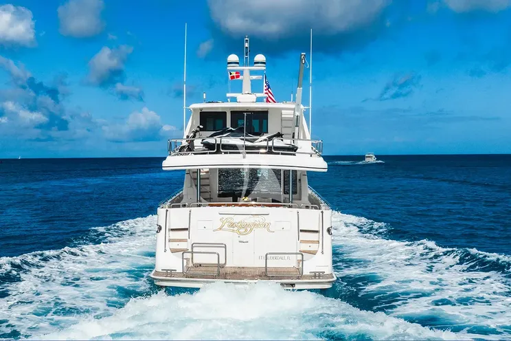 Charter Yacht LEXINGTON - Horizon 25m - 4 Cabins - Nassau - Exumas - Bahamas