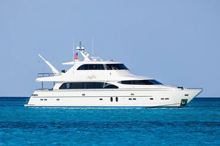 Charter Yacht LEXINGTON - Horizon 25m - 4 Cabins - Nassau - Exumas - Bahamas