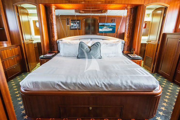 Charter Yacht LEXINGTON - Horizon 25m - 4 Cabins - Nassau - Exumas - Bahamas