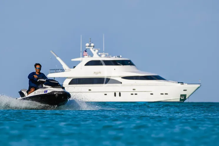 Charter Yacht LEXINGTON - Horizon 25m - 4 Cabins - Nassau - Exumas - Bahamas