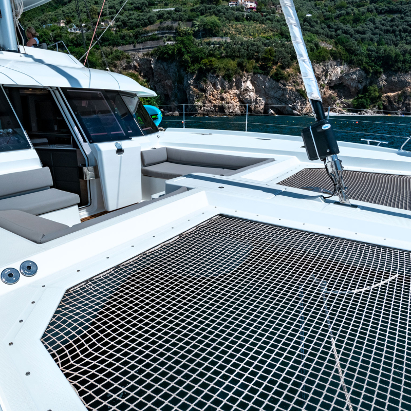 LIBERTA Fountaine Pajot Samana 59 - foredeck net trampolines