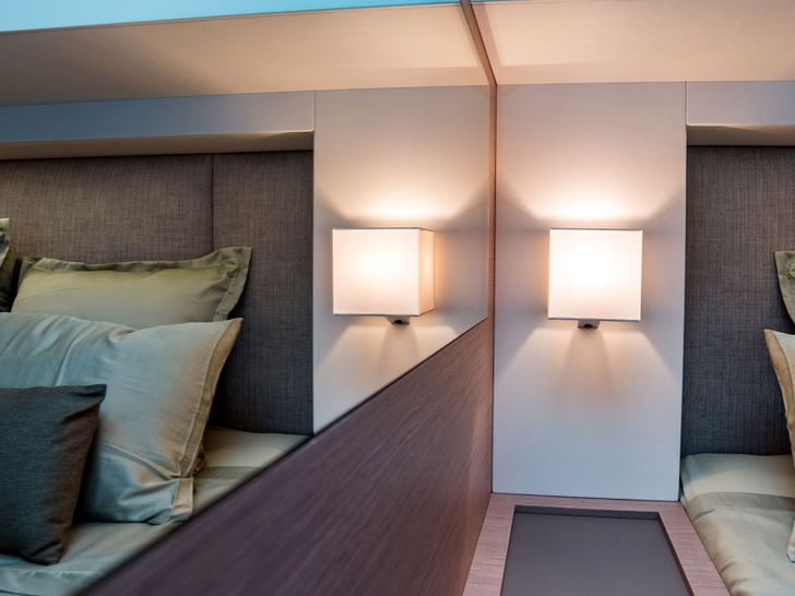 LIBERTA Fountaine Pajot Samana 59 - cabin lamp LIBERTA Fountaine Pajot Samana 59 - cabin lamp