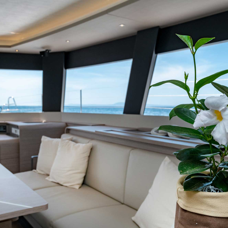 LIBERTA Fountaine Pajot Samana 59 - saloon lounge