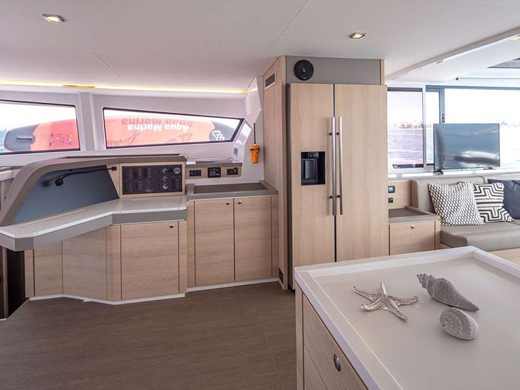 LICENSE TO CHILL - galley LICENSE TO CHILL - galley