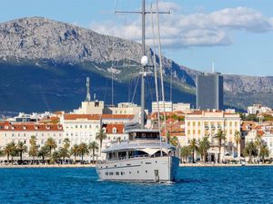 LIFE IS GOOD - Custom 45m - 7 Cabins - Split - Dubrovnik - Hvar - Croatia LIFE IS GOOD - Custom 45m - 7 Cabins - Split - Dubrovnik - Hvar - Croatia