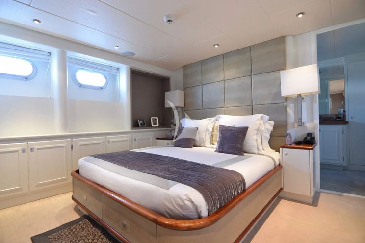 Charter Yacht LIFE SAGA - Heesen Diaship 3850 - 5 Cabins - Porto Cervo - Olbia - Portisco - La Maddalena - Sardinia - Italy