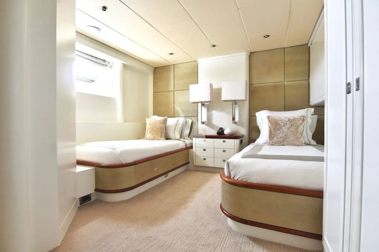 Charter Yacht LIFE SAGA - Heesen Diaship 3850 - 5 Cabins - Porto Cervo - Olbia - Portisco - La Maddalena - Sardinia - Italy