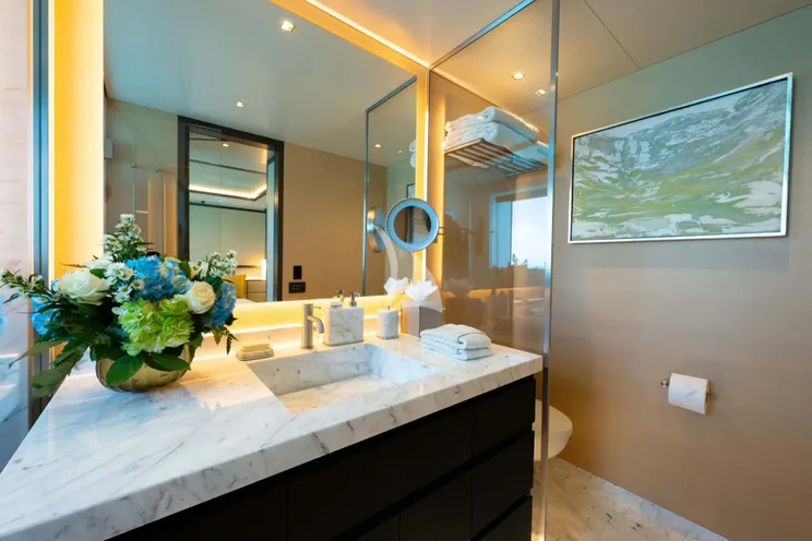 Charter Yacht LIMERENCE - Alia Sea Club 53m - 5 Cabins - Cannes - Nice - Antibes - St Tropez - French Riviera - Monaco