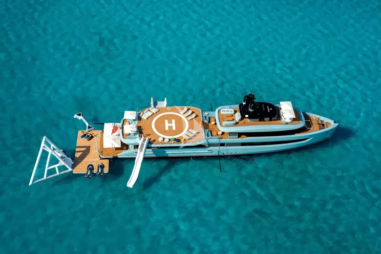 Charter Yacht LIMERENCE - Alia Sea Club 53m - 5 Cabins - Cannes - Nice - Antibes - St Tropez - French Riviera - Monaco