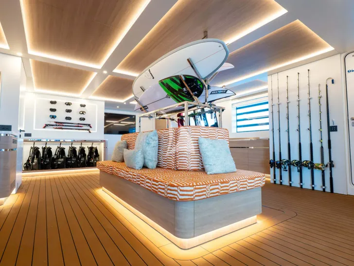 LIMERENCE Alia Sea Club 53m - diver center LIMERENCE Alia Sea Club 53m - diver center