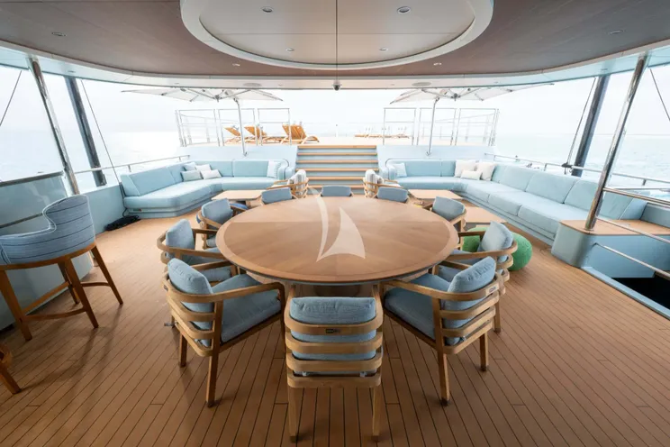 Charter Yacht LIMERENCE - Alia Sea Club 53m - 5 Cabins - Cannes - Nice - Antibes - St Tropez - French Riviera - Monaco