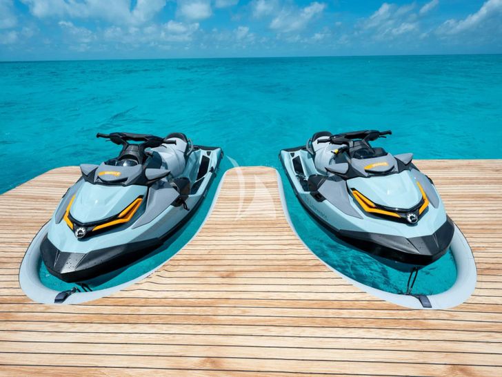 LIMERENCE Alia Sea Club 53m - jet skis LIMERENCE Alia Sea Club 53m - jet skis