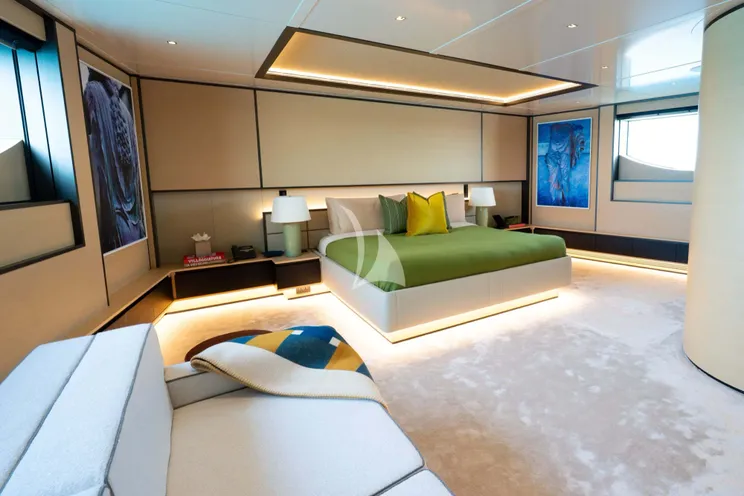 Charter Yacht LIMERENCE - Alia Sea Club 53m - 5 Cabins - Cannes - Nice - Antibes - St Tropez - French Riviera - Monaco