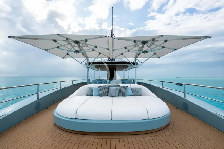 Charter Yacht LIMERENCE - Alia Sea Club 53m - 5 Cabins - Cannes - Nice - Antibes - St Tropez - French Riviera - Monaco