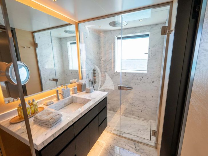 LIMERENCE Alia Sea Club 53m - twin cabin bathroom LIMERENCE Alia Sea Club 53m - twin cabin bathroom