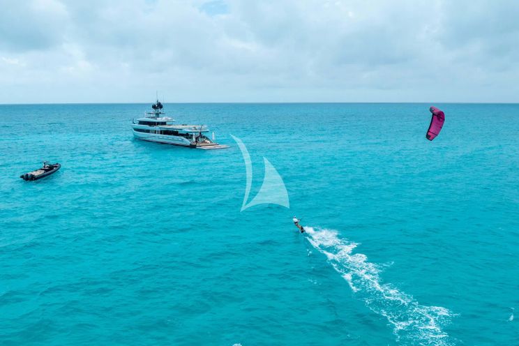 Charter Yacht LIMERENCE - Alia Sea Club 53m - 5 Cabins - Cannes - Nice - Antibes - St Tropez - French Riviera - Monaco