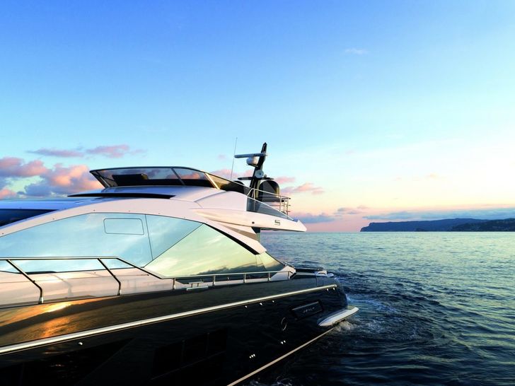 LIMITLESS Azimut S7 Side Profile