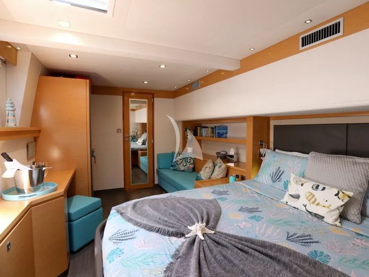 LIR Fountaine Pajot Victoria 67 - Master Stateroom and Entrance LIR Fountaine Pajot Victoria 67 - Master Stateroom and Entrance