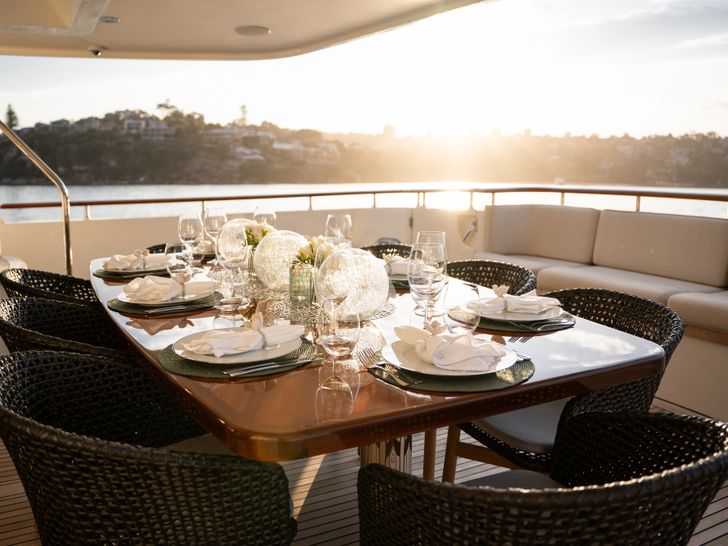 LITTLE PEARL Moonen 30m Superyacht flybridge dining LITTLE PEARL Moonen 30m Superyacht flybridge dining