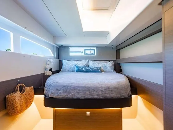 LIVIN Leopard 58 - VIP cabin LIVIN Leopard 58 - VIP cabin