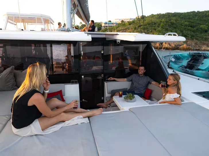 LIVIN Leopard 58 - foredeck lounge LIVIN Leopard 58 - foredeck lounge