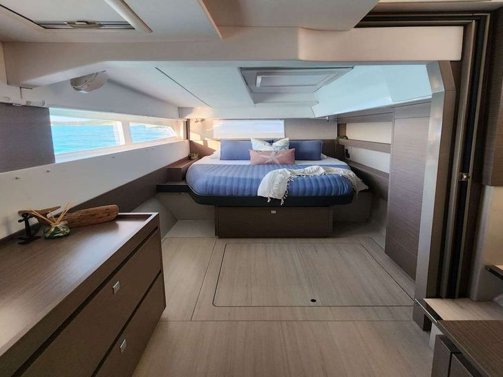 LIVIN Leopard 58 - master cabin LIVIN Leopard 58 - master cabin