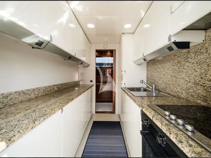 LIZARD Sanlorenzo 72 - galley LIZARD Sanlorenzo 72 - galley