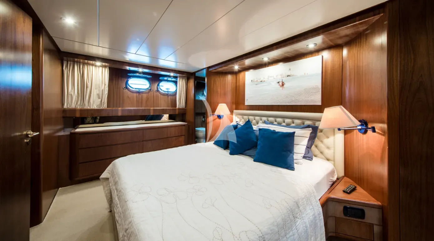 LIZARD Sanlorenzo 72 - master cabin